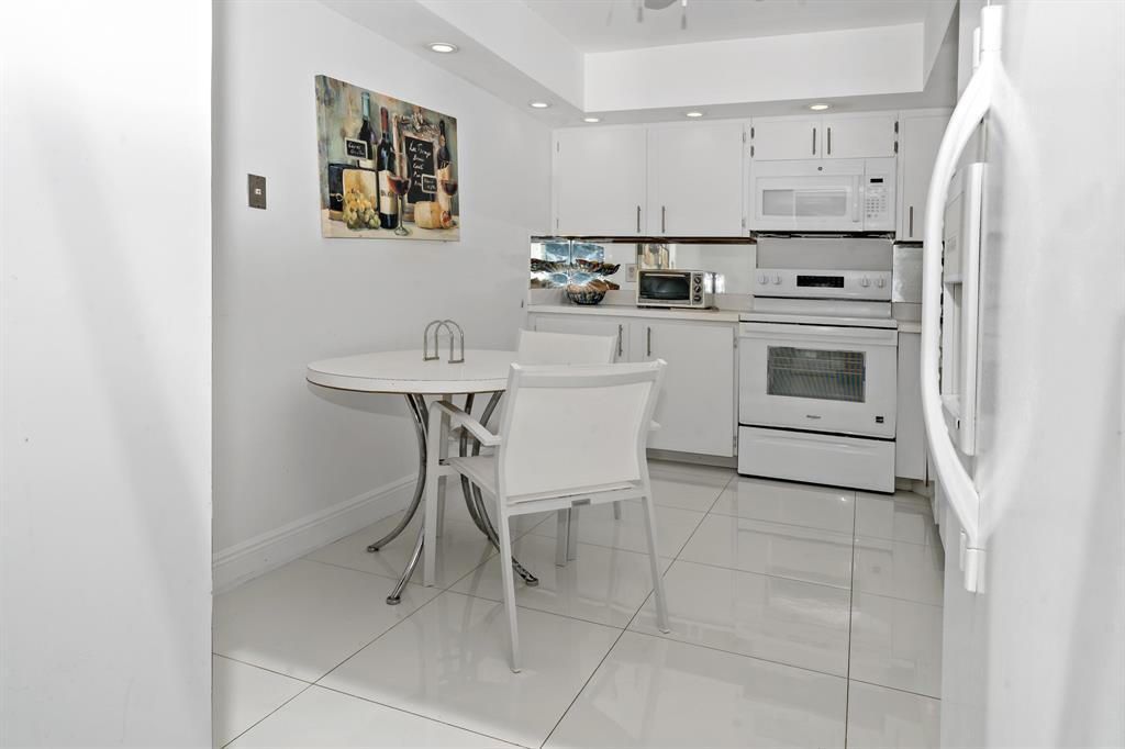 1880 S Ocean Drive, Unit Ts705, Hallandale Beach, FL 33009 Photo