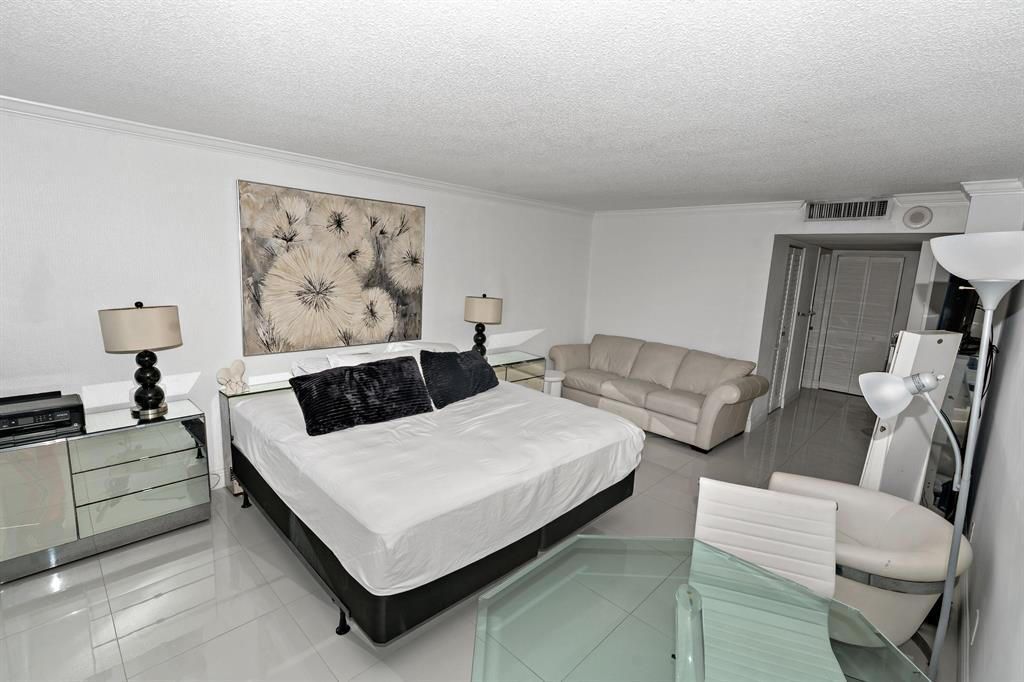 1880 S Ocean Drive, Unit Ts705, Hallandale Beach, FL 33009 Photo