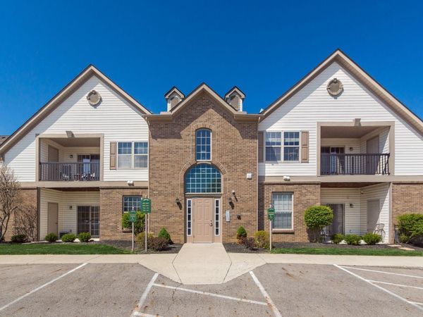 705 Hidden Springs Drive, Lewis Center, OH 43035