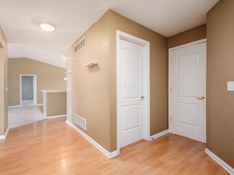 705 Hidden Springs Drive, Lewis Center, OH 43035 Photo 11