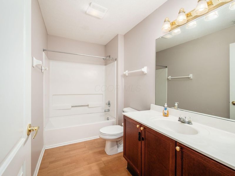 705 Hidden Springs Drive, Lewis Center, OH 43035 Photo 14