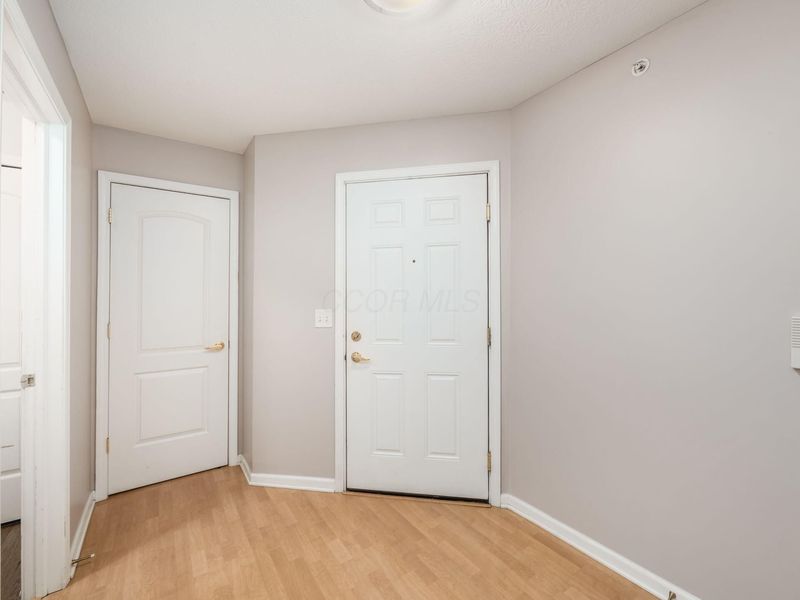 705 Hidden Springs Drive, Lewis Center, OH 43035 Photo 17