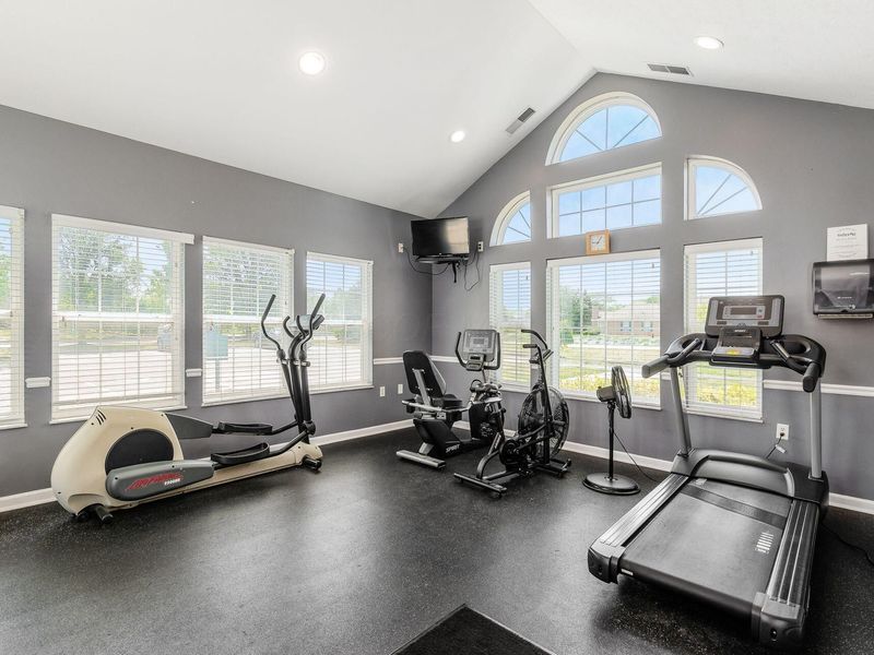 705 Hidden Springs Drive, Lewis Center, OH 43035 Photo 22