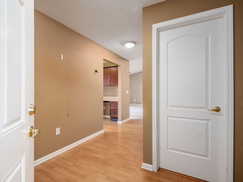 705 Hidden Springs Drive, Lewis Center, OH 43035 Photo 23