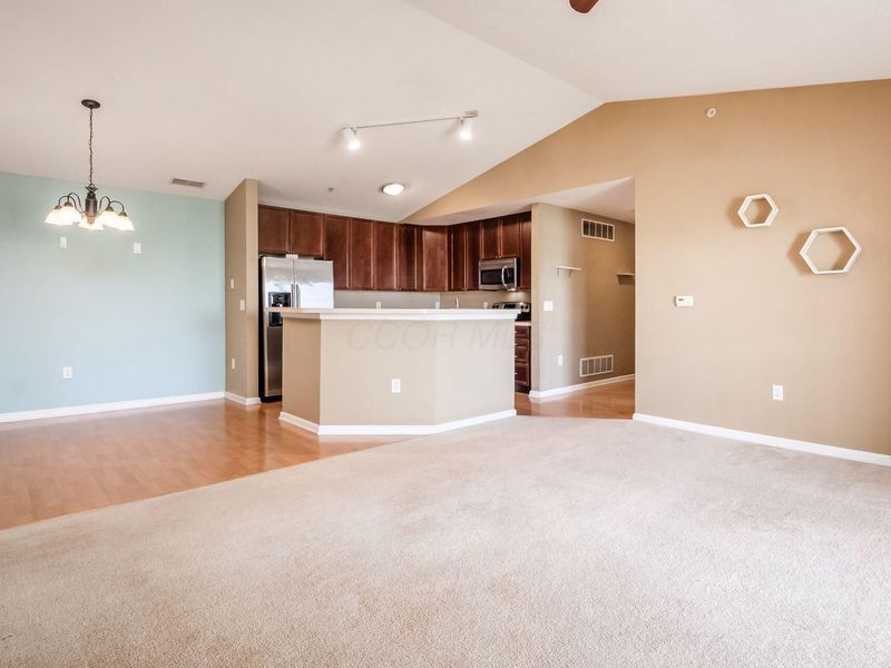 705 Hidden Springs Drive, Lewis Center, OH 43035 Photo 28