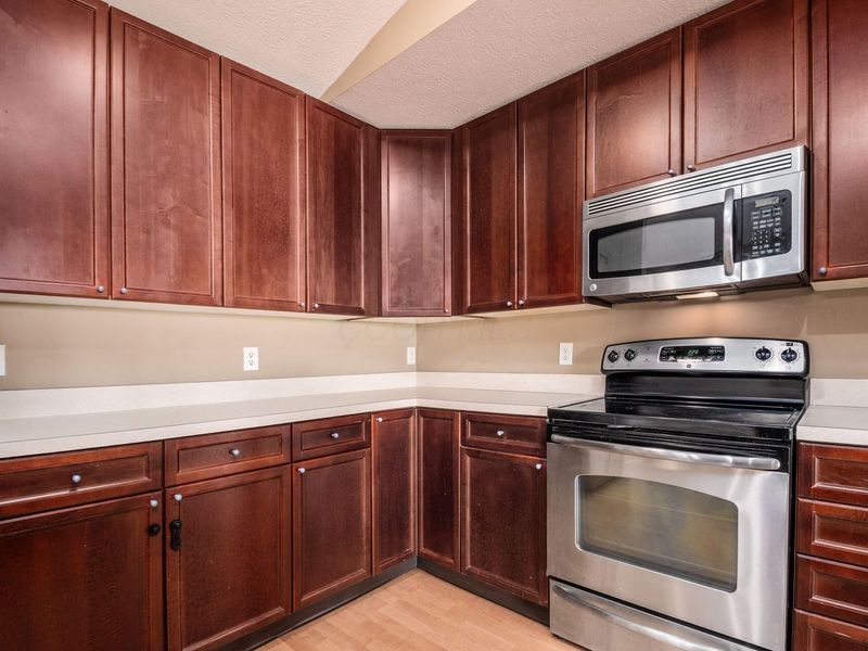 705 Hidden Springs Drive, Lewis Center, OH 43035 Photo 31