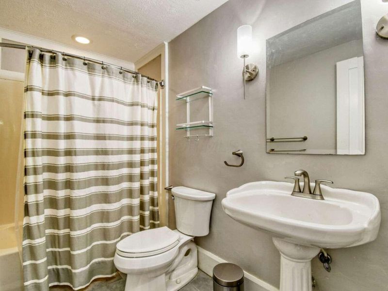 876 Ebner Street , Columbus, OH 43206 Photo 23