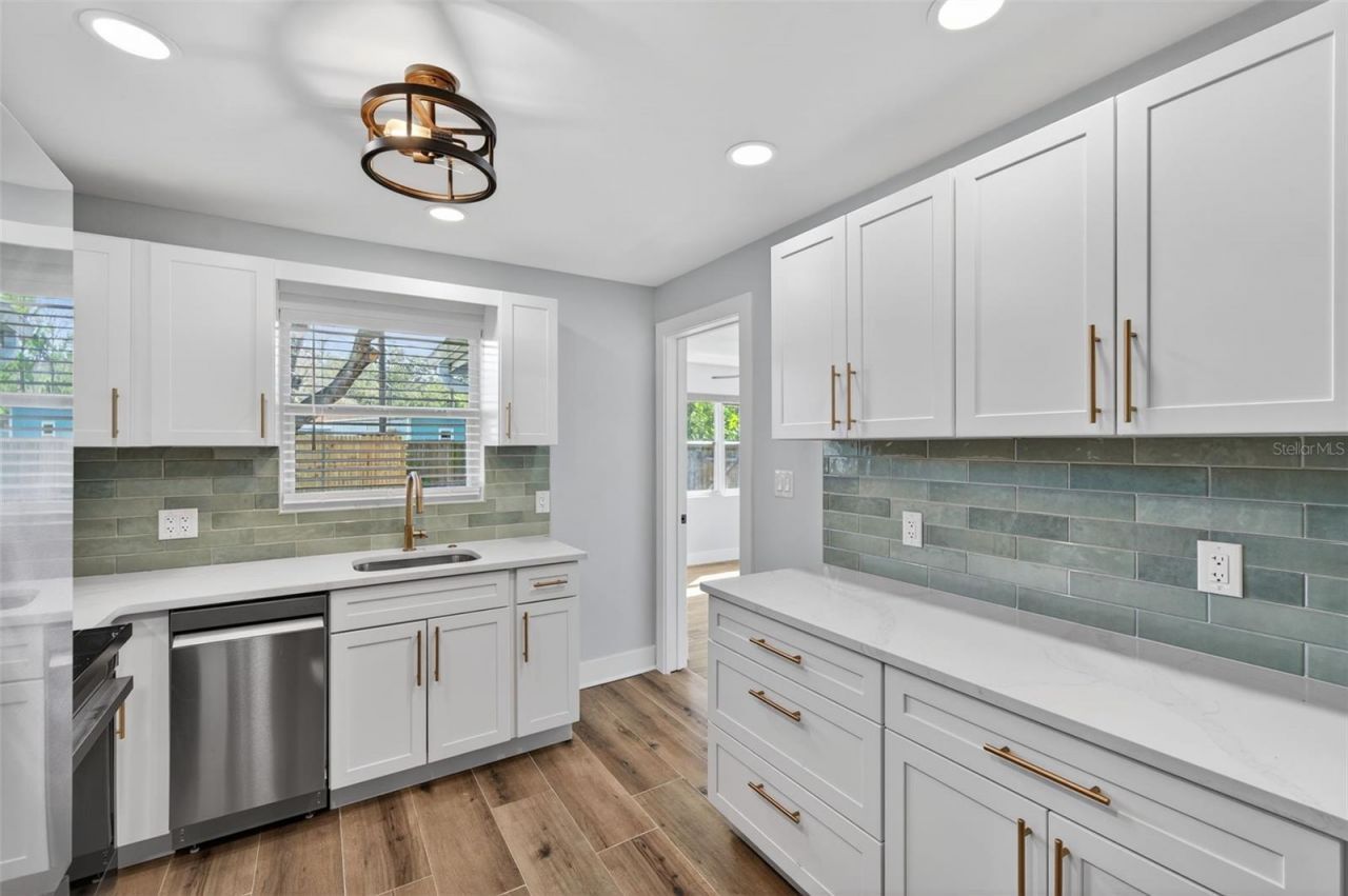 1841 Douglas Avenue, Dunedin, FL 34698 Photo