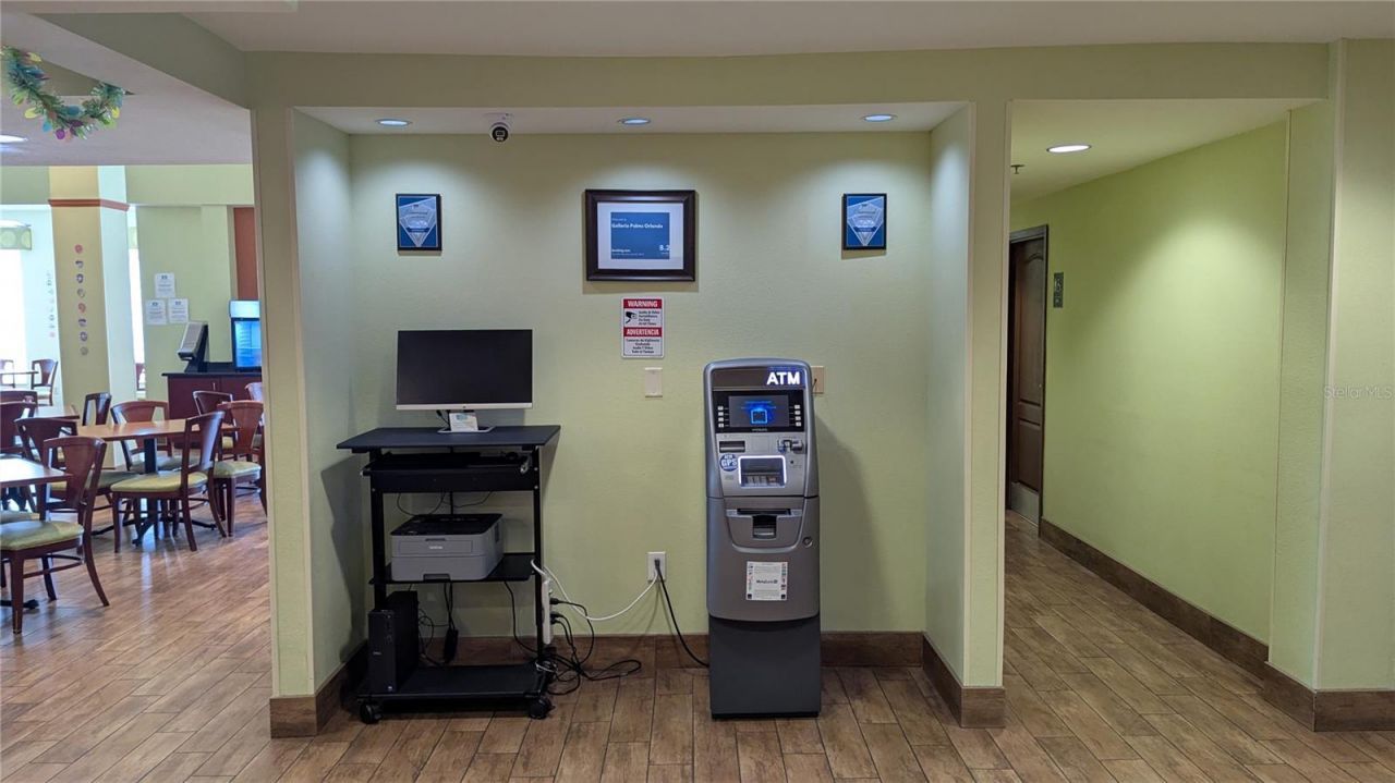 3000 Maingate Lane , Unit 421, Kissimmee, FL 34747 Photo