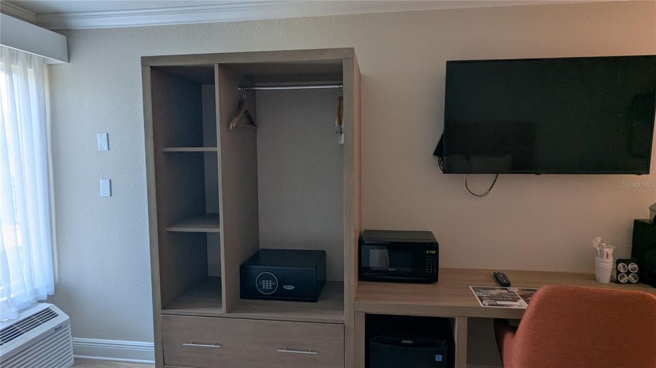 3000 Maingate Lane , Unit 421, Kissimmee, FL 34747 Photo