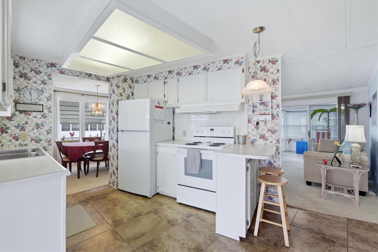 6710 36th Avenue E, Unit 127, Palmetto, FL 34221 Photo