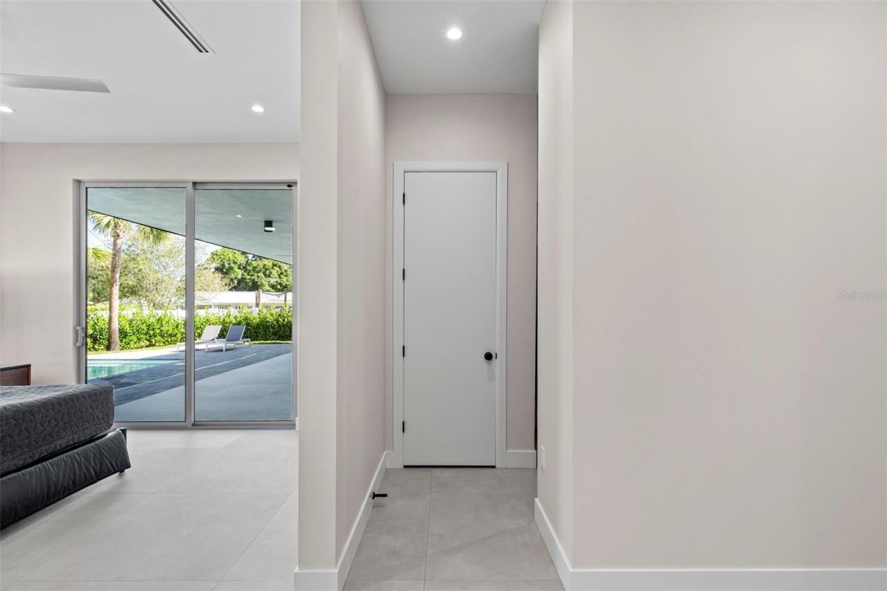 1304 Indian Rocks Road, Belleair, FL 33756 Photo