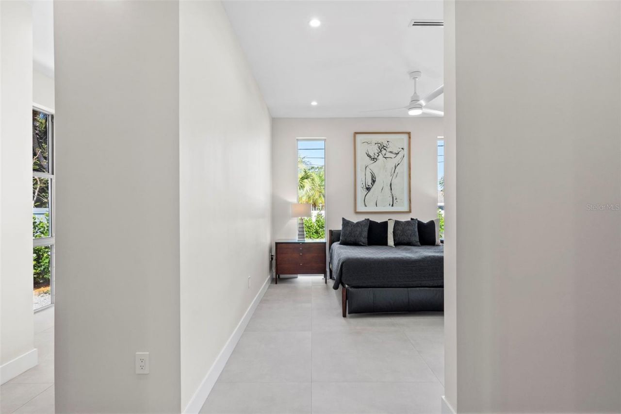 1304 Indian Rocks Road, Belleair, FL 33756 Photo