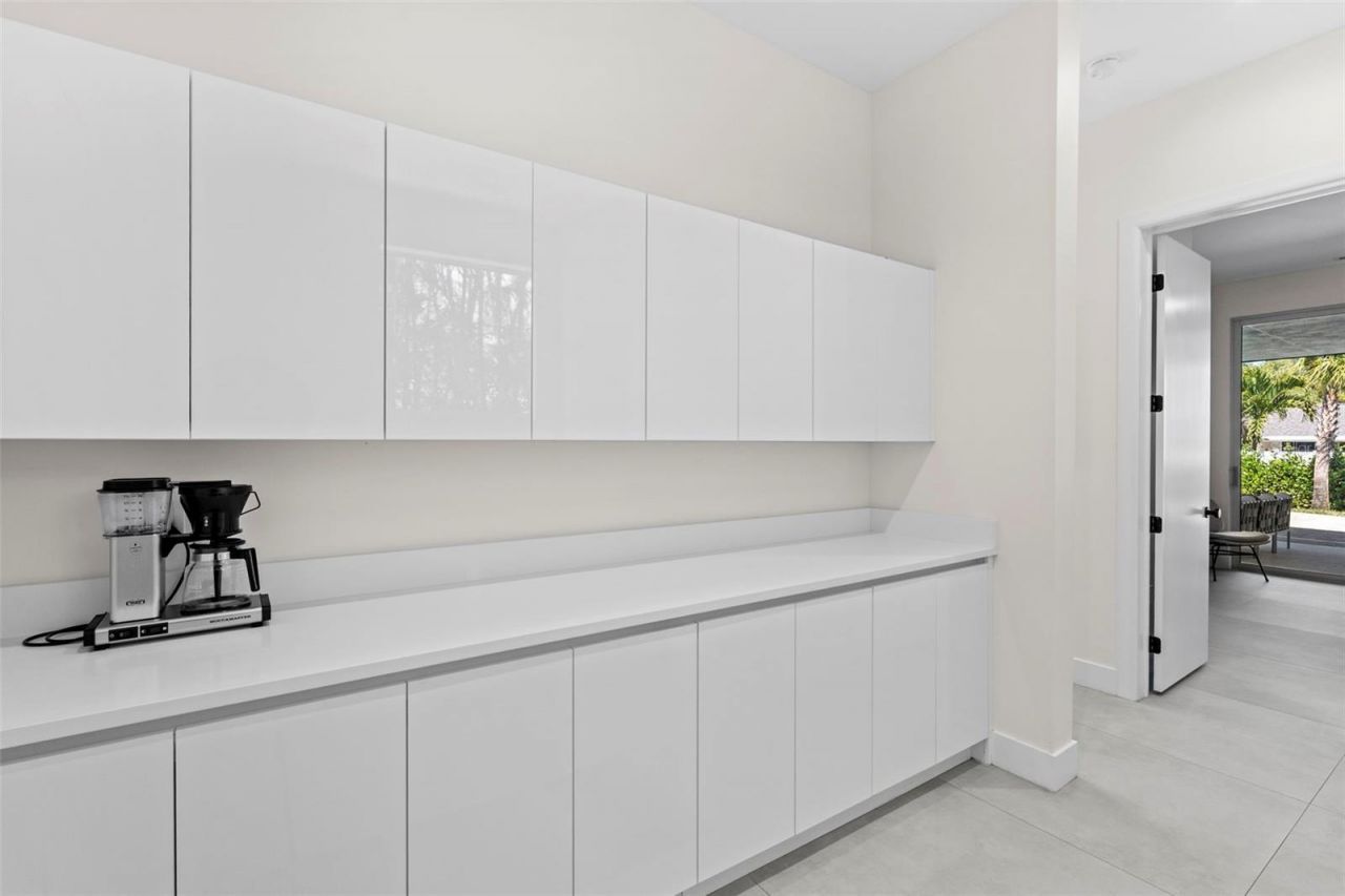 1304 Indian Rocks Road, Belleair, FL 33756 Photo