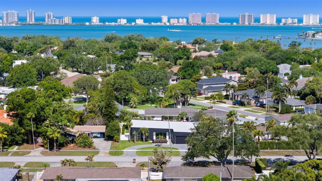 1304 Indian Rocks Road, Belleair, FL 33756 Photo