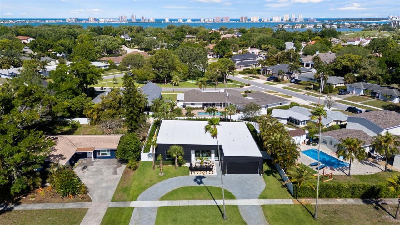 1304 Indian Rocks Road, Belleair, FL 33756 Photo