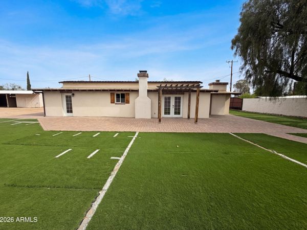 2722 E NISBET Road, Phoenix, AZ 85032