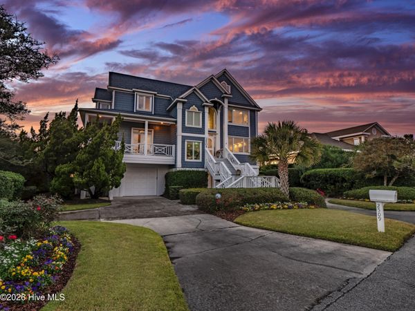 2509 N Lumina Avenue N, Wrightsville Beach, NC 28480