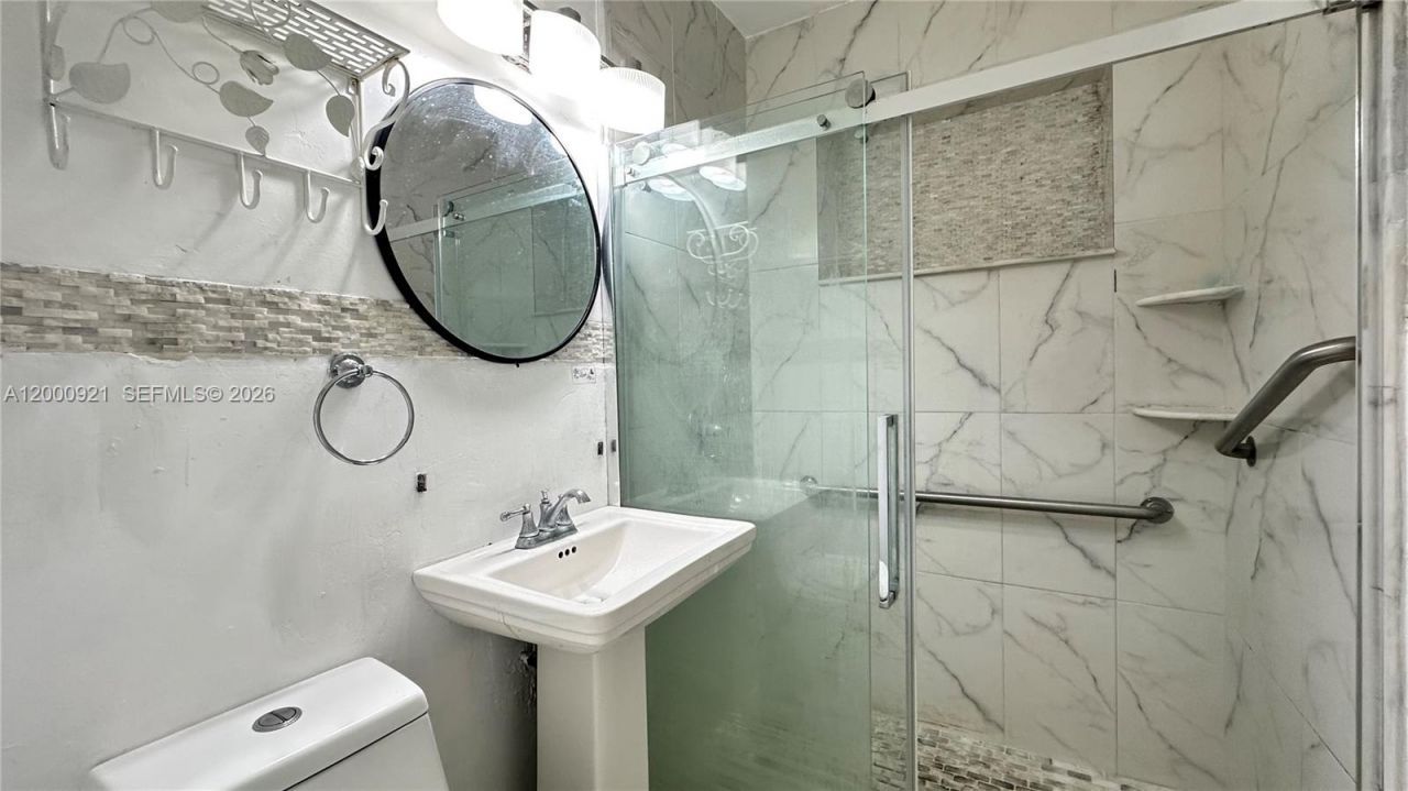 5545 E 6th Ave , Unit Front, Hialeah, FL 33013 Photo