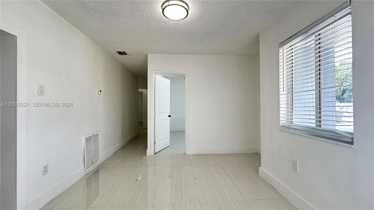 5545 E 6th Ave , Unit Front, Hialeah, FL 33013 Photo