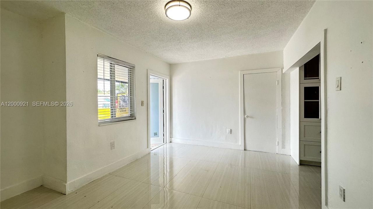 5545 E 6th Ave , Unit Front, Hialeah, FL 33013 Photo