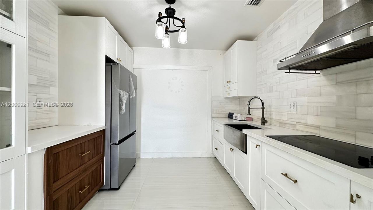 5545 E 6th Ave , Unit Front, Hialeah, FL 33013 Photo