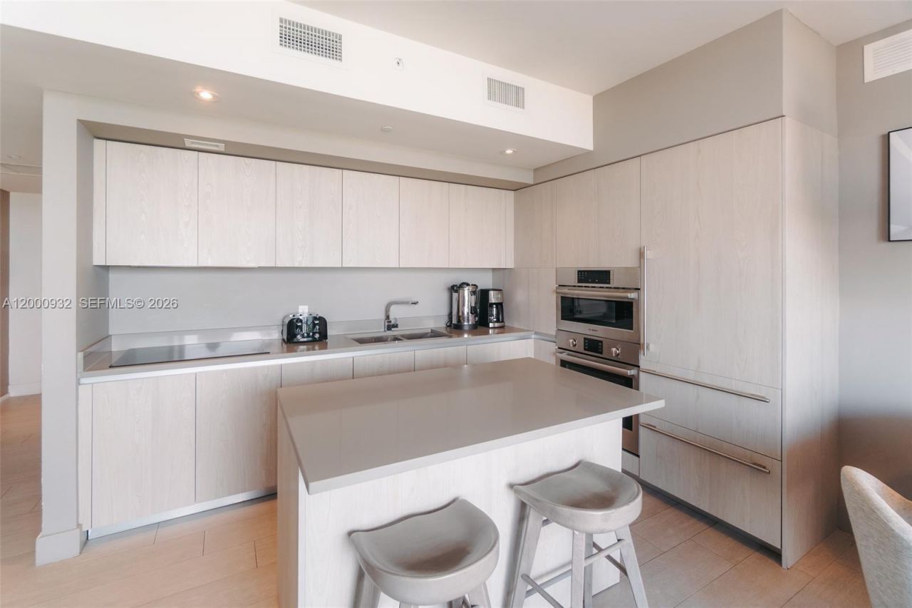 4010 S Ocean Dr, Unit R804, Hollywood, FL 33019 Photo