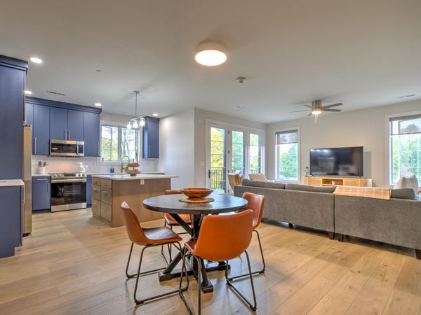 1310 SAMUEL Avenue, Unit 3A, Peoria Heights, IL 61616