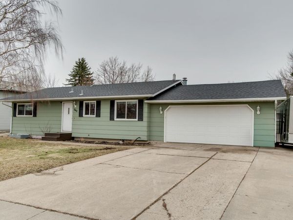 649 7th Avenue E, West Fargo, ND 58078