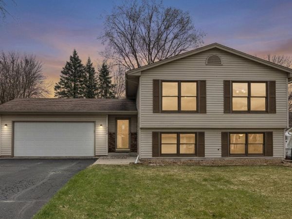 738 N Hay Lake Road, Eagan, MN 55123