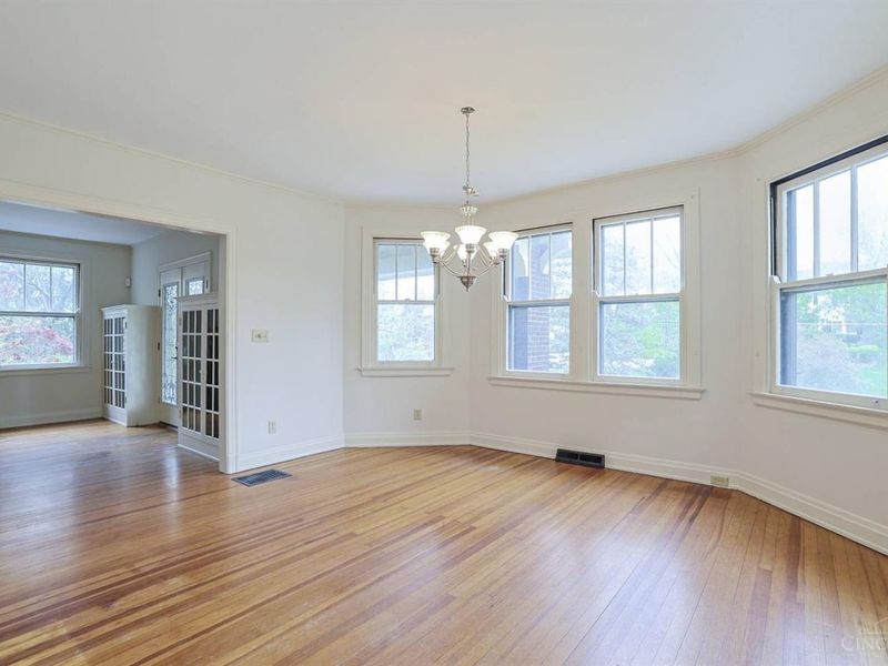 115 E Mills Avenue, Wyoming, OH 45215 Photo 16