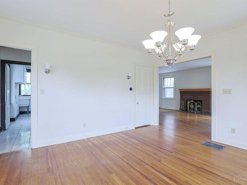 115 E Mills Avenue, Wyoming, OH 45215 Photo 17