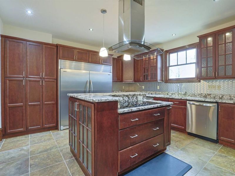 115 E Mills Avenue, Wyoming, OH 45215 Photo 19