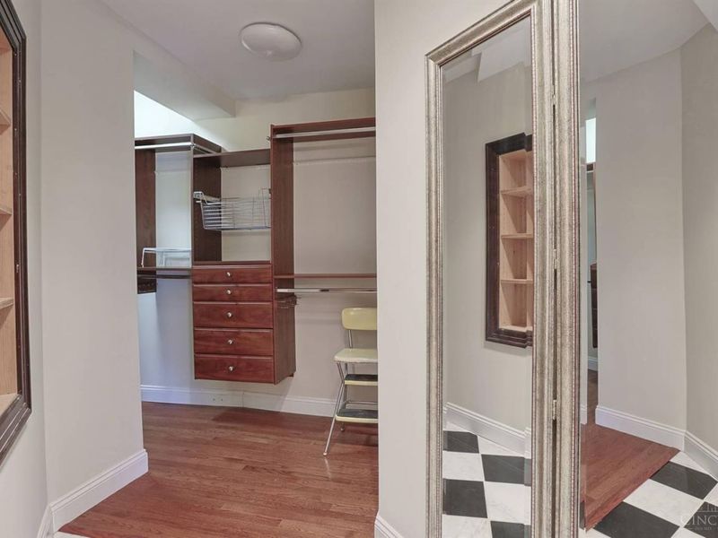 115 E Mills Avenue, Wyoming, OH 45215 Photo 23