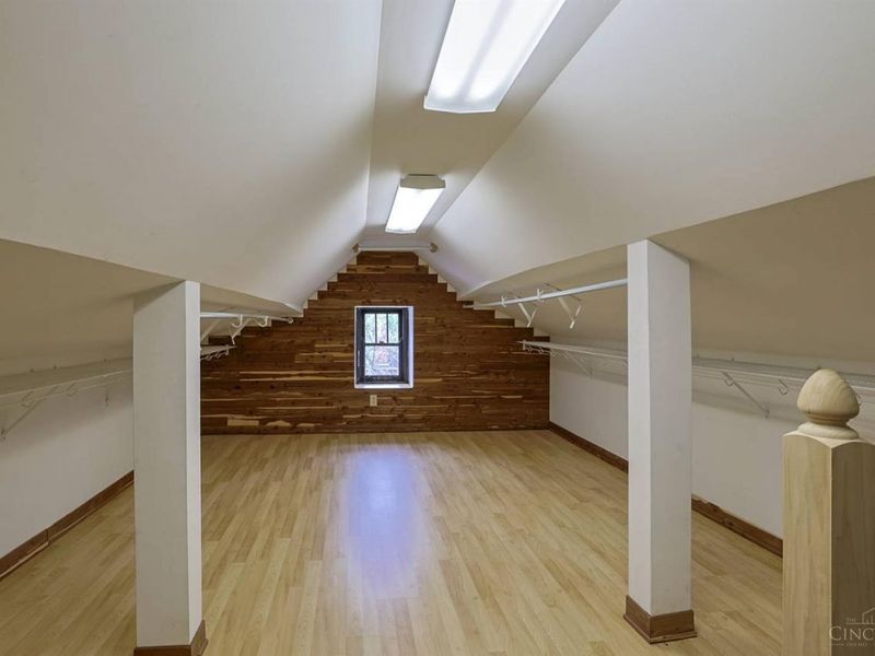 115 E Mills Avenue, Wyoming, OH 45215 Photo 32