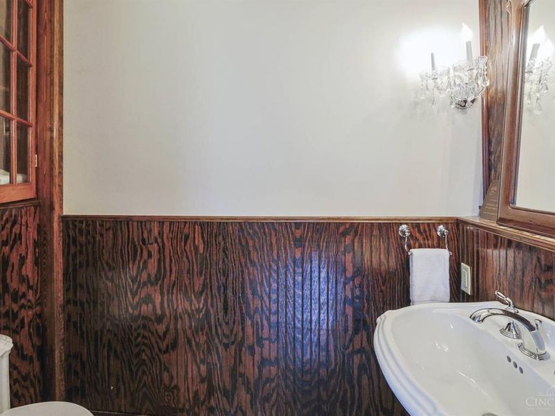 115 E Mills Avenue, Wyoming, OH 45215 Photo 36