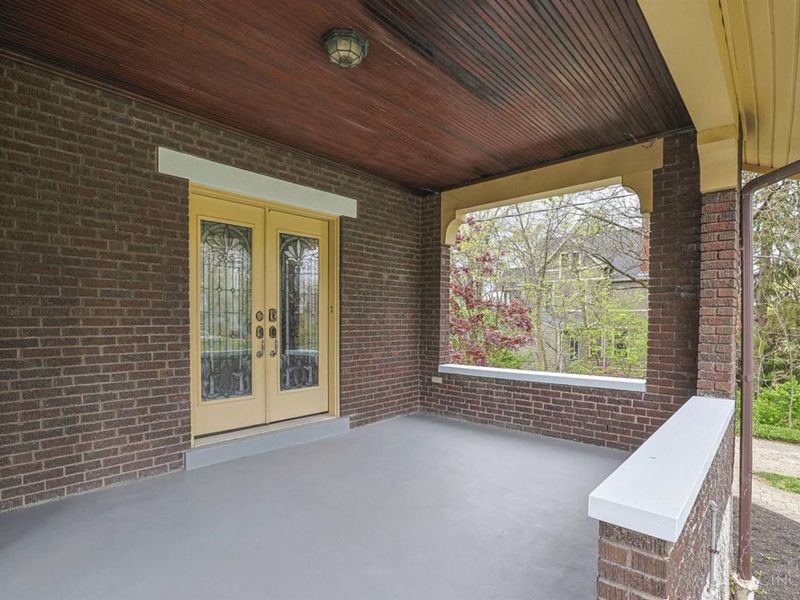 115 E Mills Avenue, Wyoming, OH 45215 Photo 4