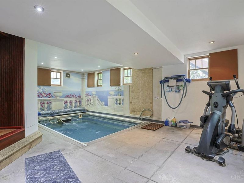 115 E Mills Avenue, Wyoming, OH 45215 Photo 43