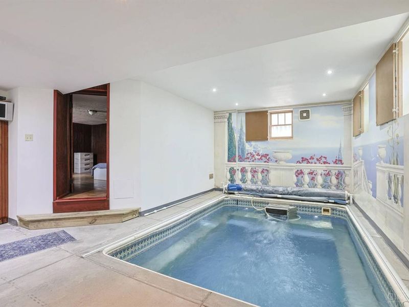 115 E Mills Avenue, Wyoming, OH 45215 Photo 44