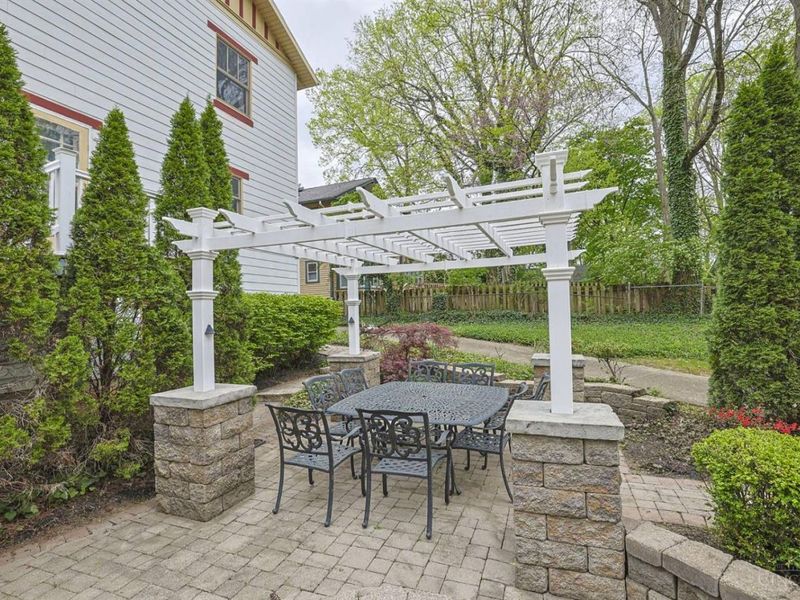 115 E Mills Avenue, Wyoming, OH 45215 Photo 50