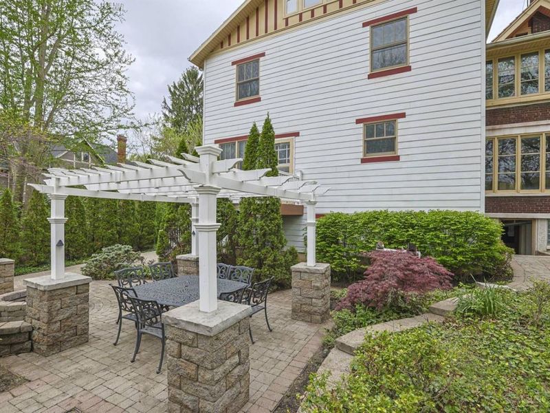 115 E Mills Avenue, Wyoming, OH 45215 Photo 52