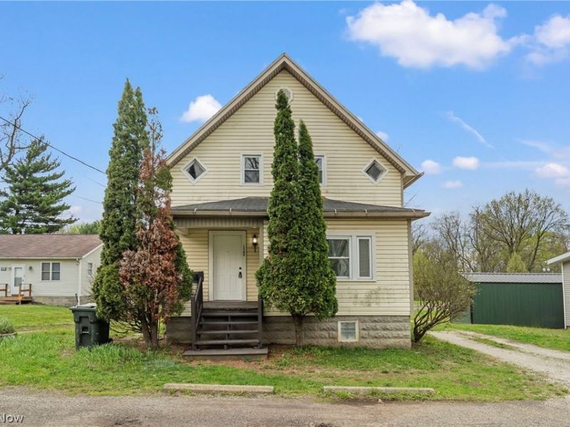 1308 Laiblin Place NE, Canton, OH 44705 Photo 1