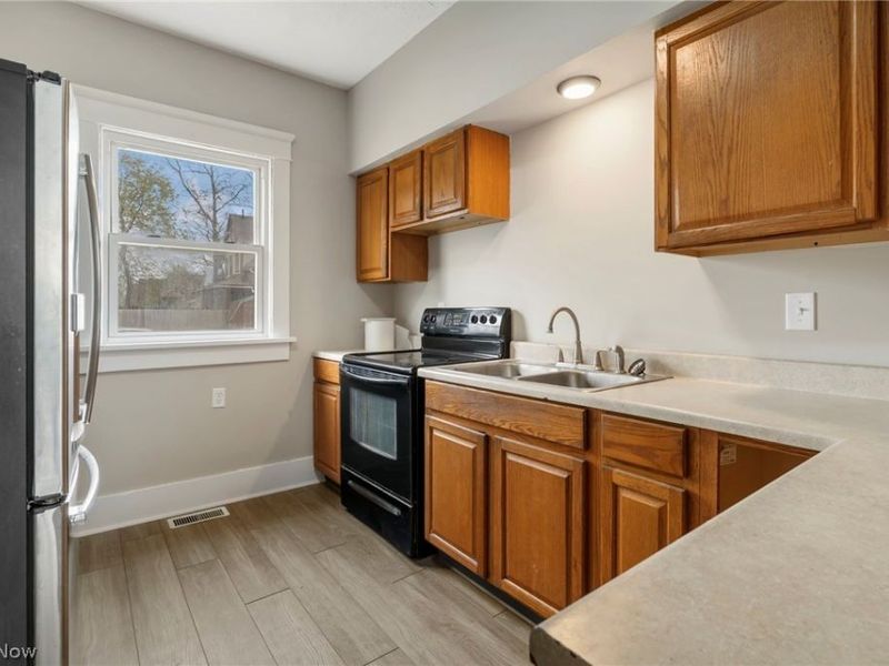 1308 Laiblin Place NE, Canton, OH 44705 Photo 8