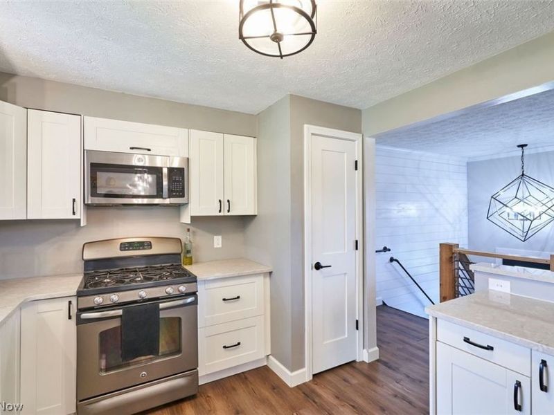 12036 Shoshone Avenue NW, Uniontown, OH 44685 Photo 10