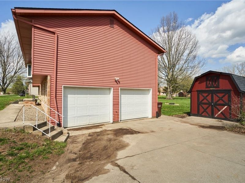 12036 Shoshone Avenue NW, Uniontown, OH 44685 Photo 25