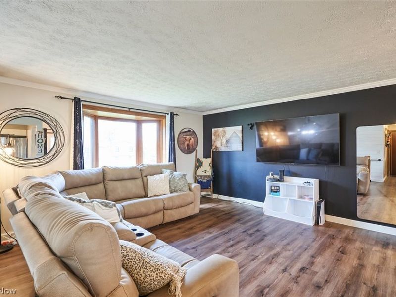 12036 Shoshone Avenue NW, Uniontown, OH 44685 Photo 4