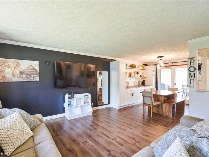 12036 Shoshone Avenue NW, Uniontown, OH 44685 Photo 5