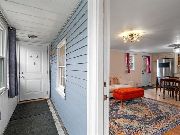 15 Oak View Ave, Salem, MA 01970