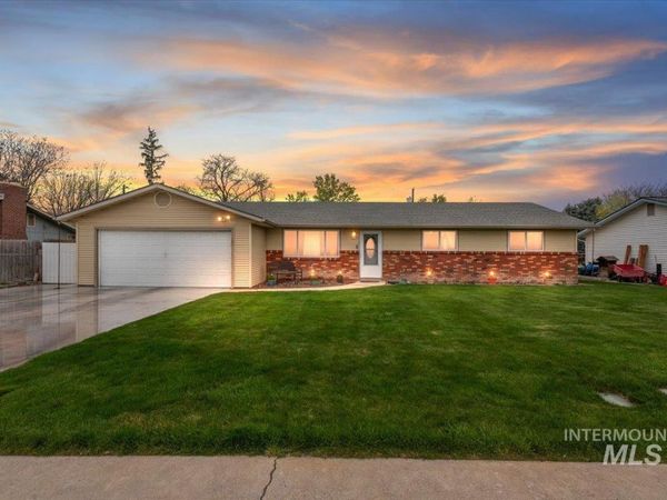 2408 Wyoming Ave, Caldwell, ID 83605