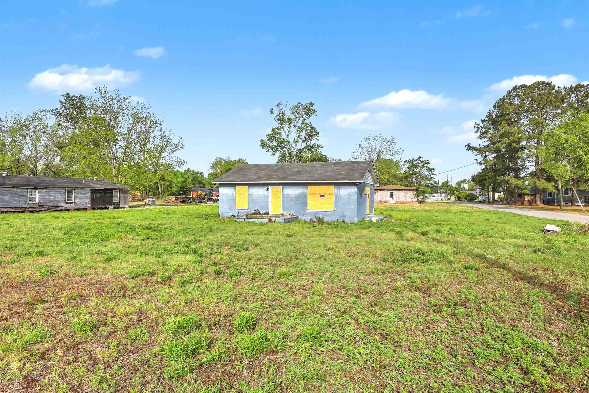 530 S Church St. Photo 12